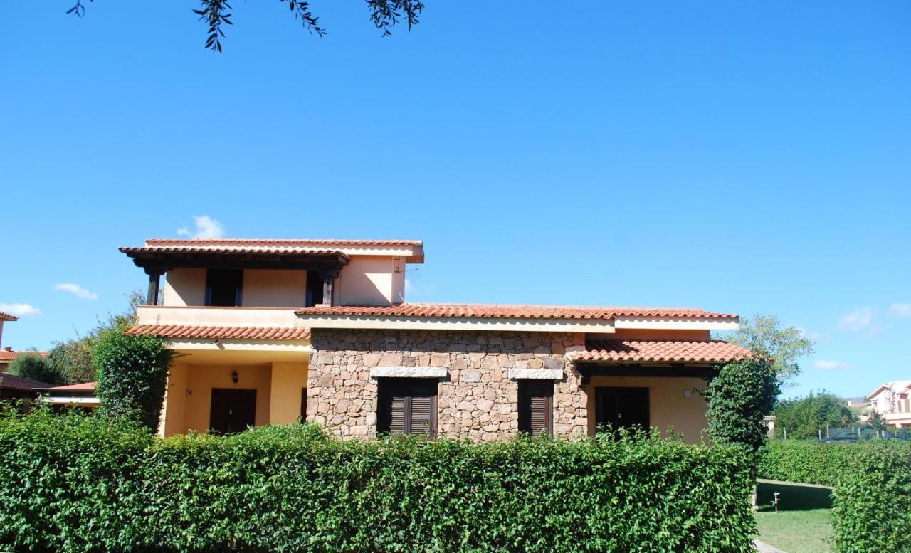 Residence Oasi E Oasi Blu ซาน เตโอโดโร ภายนอก รูปภาพ