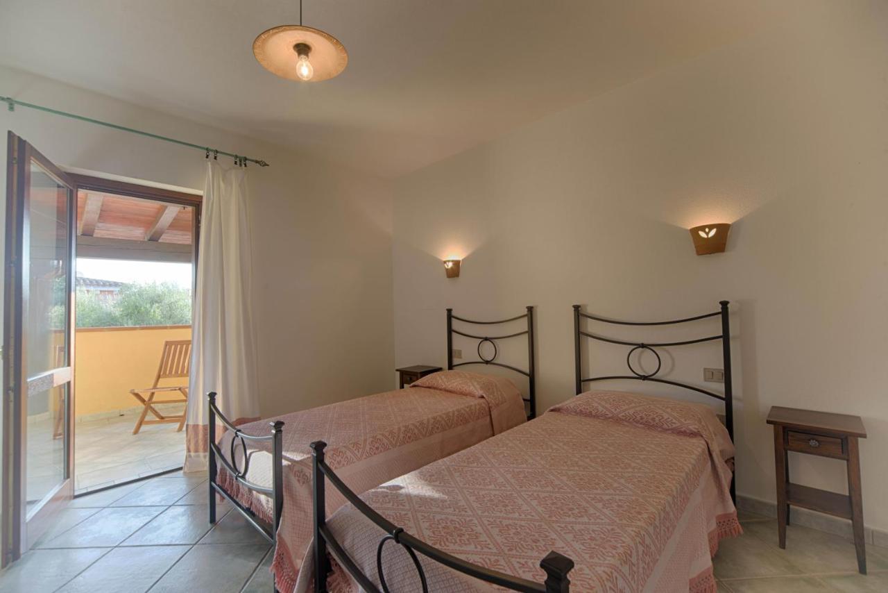 Residence Oasi E Oasi Blu ซาน เตโอโดโร ภายนอก รูปภาพ
